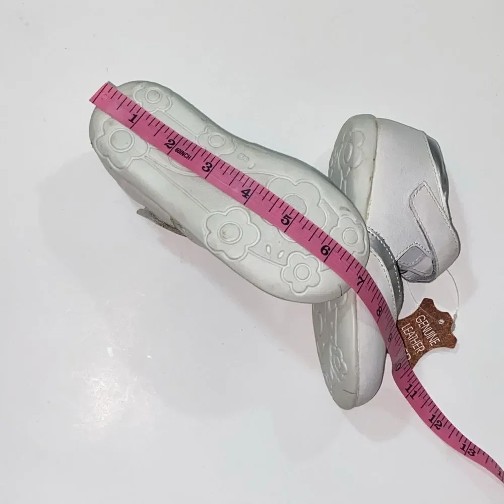 Vintage Gally Gait Genuine Leather Upper Kids White and Silver Shoes Size 8